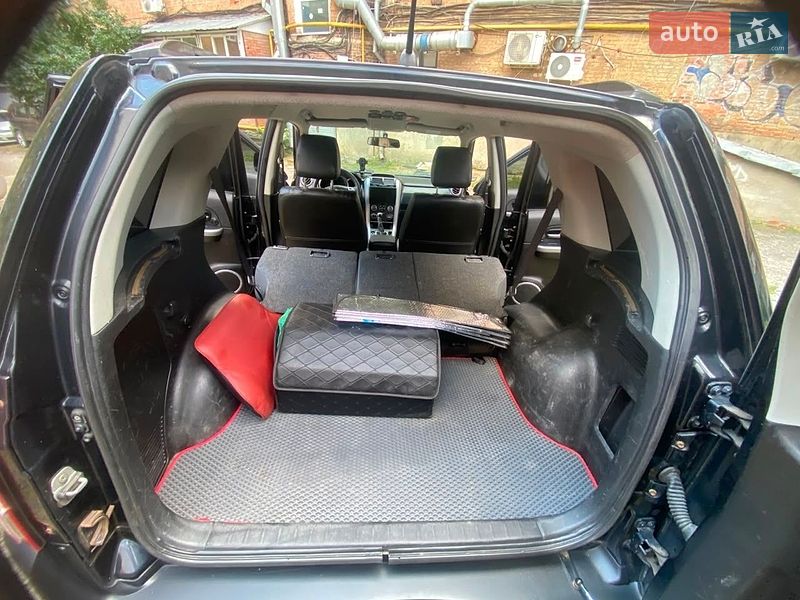 Фото Suzuki Grand Vitara з оголошення AUTO.RIA