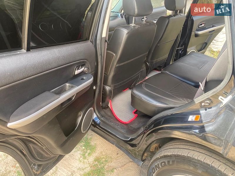 Фото Suzuki Grand Vitara з оголошення AUTO.RIA