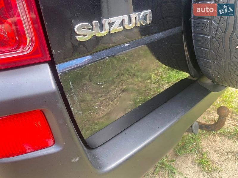 Фото Suzuki Grand Vitara з оголошення AUTO.RIA