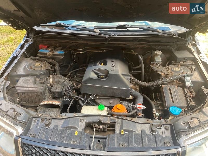 Фото Suzuki Grand Vitara з оголошення AUTO.RIA
