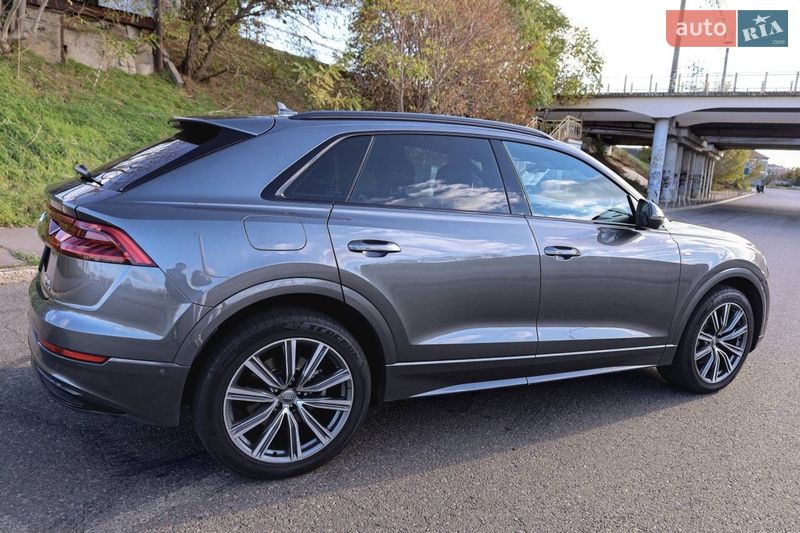 Фото Audi Q8 з оголошення AUTO.RIA