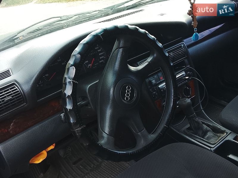 Фото Audi A4 з оголошення AUTO.RIA