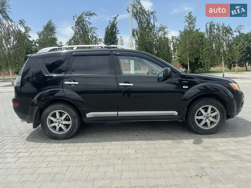 Фото Mitsubishi Outlander з оголошення AUTO.RIA
