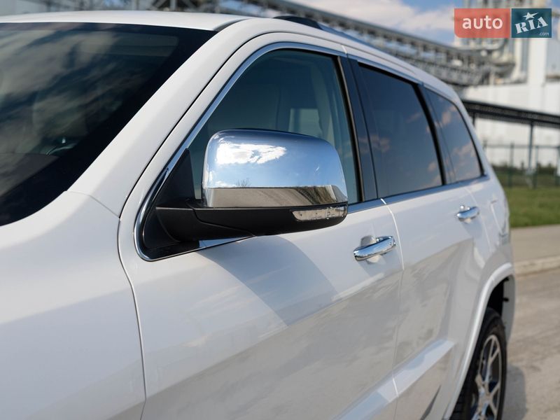 Фото Jeep Grand Cherokee з оголошення AUTO.RIA