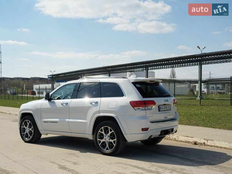 Фото Jeep Grand Cherokee з оголошення AUTO.RIA