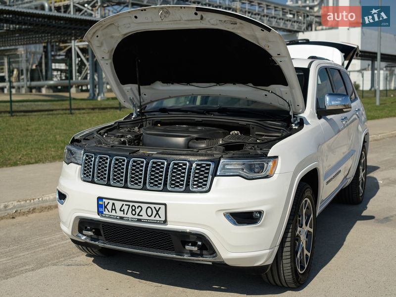 Фото Jeep Grand Cherokee з оголошення AUTO.RIA