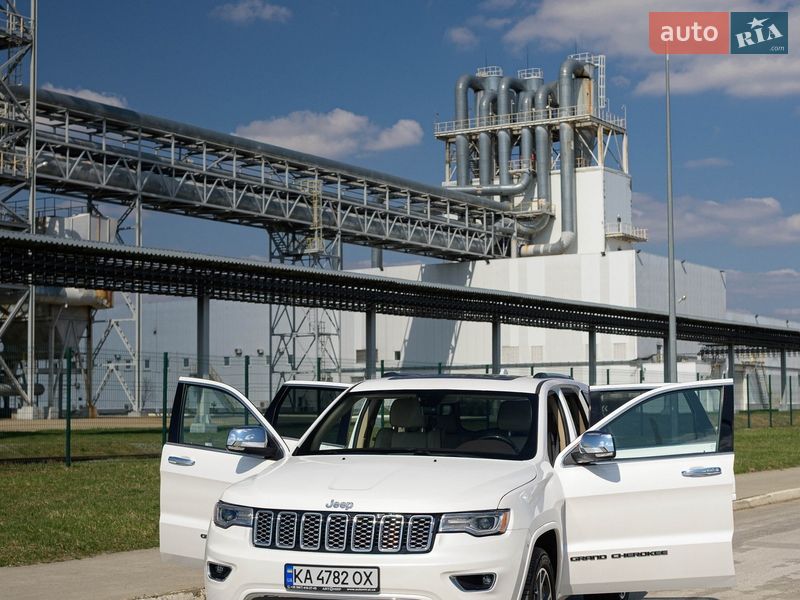 Фото Jeep Grand Cherokee з оголошення AUTO.RIA