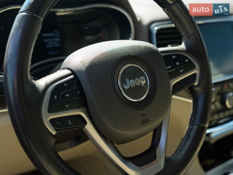 Фото Jeep Grand Cherokee з оголошення AUTO.RIA