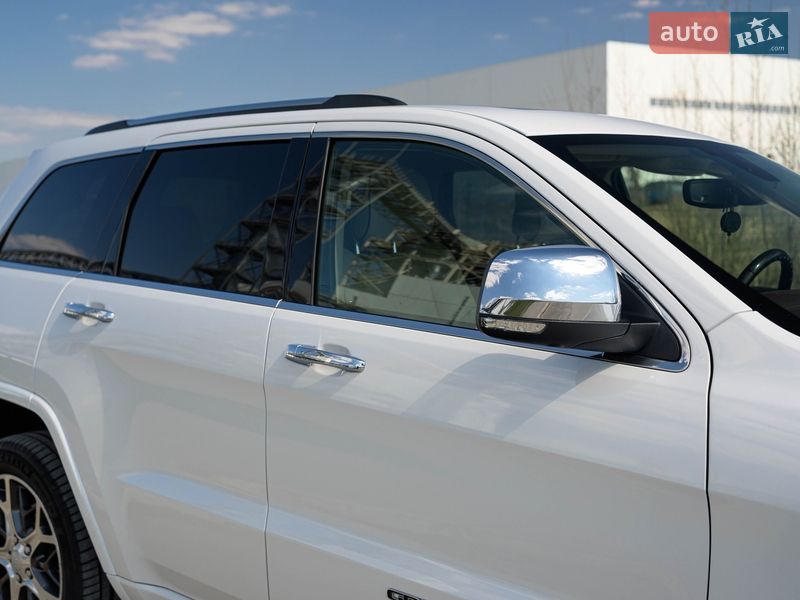 Фото Jeep Grand Cherokee з оголошення AUTO.RIA