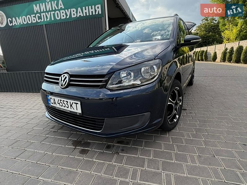 Фото Volkswagen Touran з оголошення AUTO.RIA