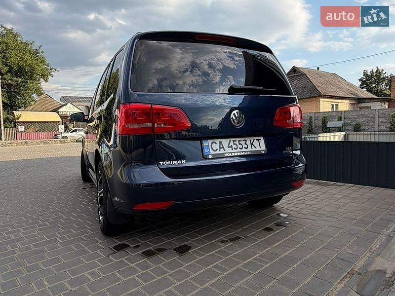 Фото Volkswagen Touran з оголошення AUTO.RIA