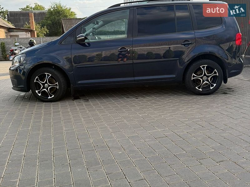 Фото Volkswagen Touran з оголошення AUTO.RIA