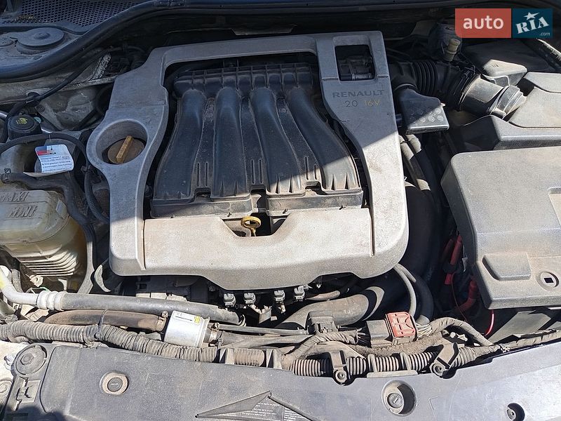 Фото Renault Latitude з оголошення AUTO.RIA