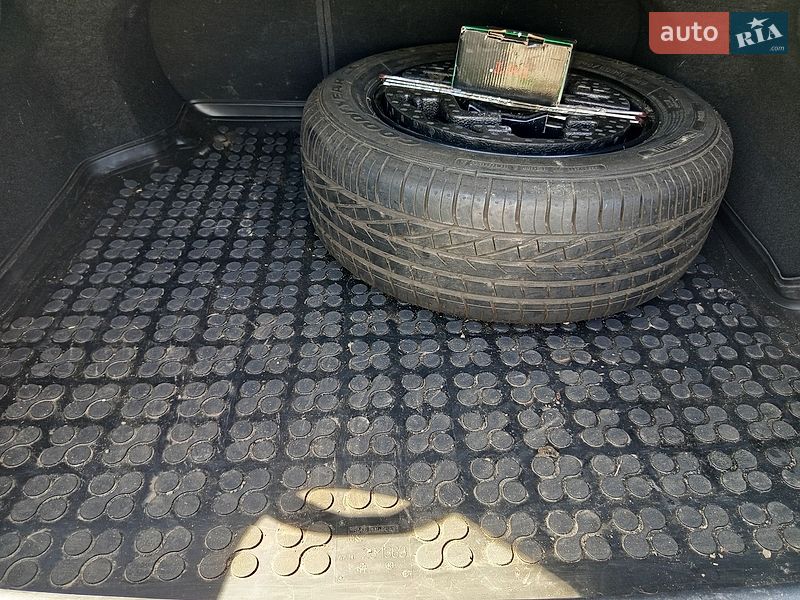 Фото Renault Latitude з оголошення AUTO.RIA