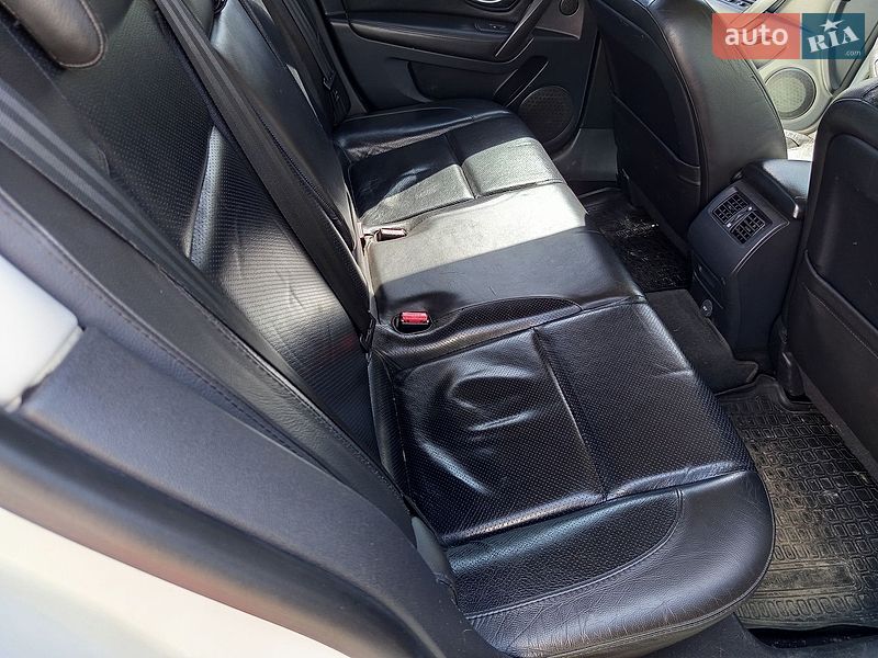 Фото Renault Latitude з оголошення AUTO.RIA