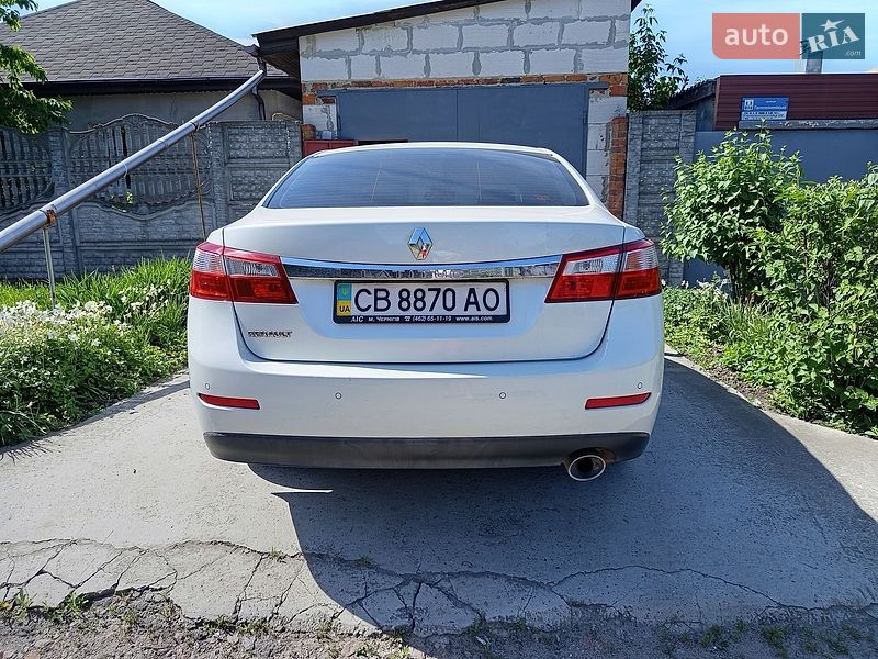 Фото Renault Latitude з оголошення AUTO.RIA