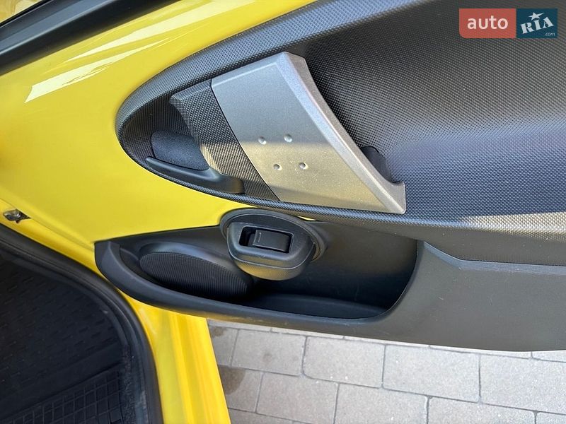 Фото Peugeot 107 з оголошення AUTO.RIA
