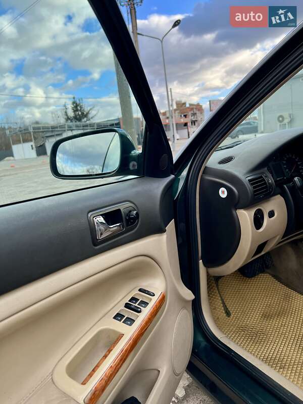 Фото Volkswagen Passat з оголошення AUTO.RIA