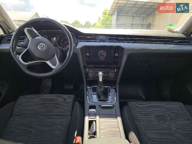Фото Volkswagen Passat з оголошення AUTO.RIA