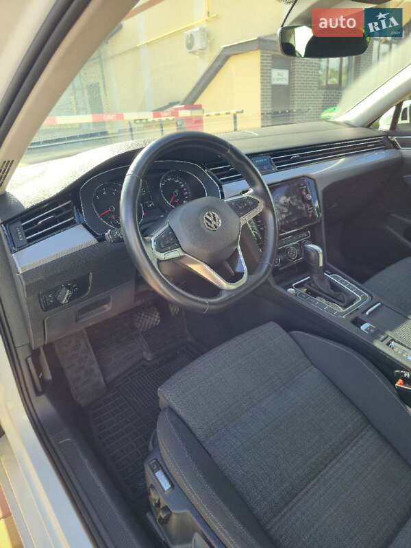 Фото Volkswagen Passat з оголошення AUTO.RIA