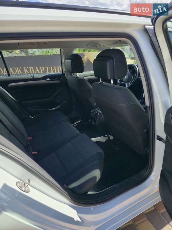Фото Volkswagen Passat з оголошення AUTO.RIA