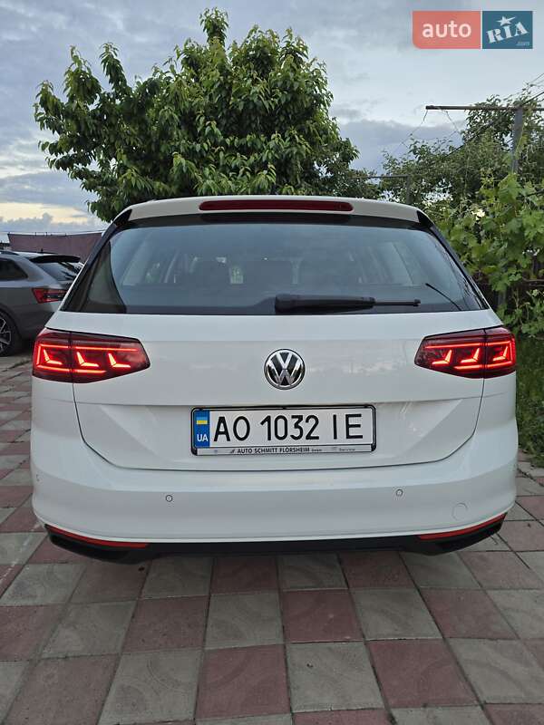 Фото Volkswagen Passat з оголошення AUTO.RIA