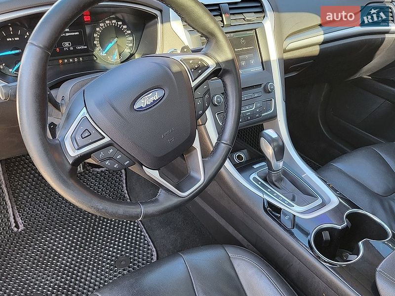 Фото Ford Mondeo з оголошення AUTO.RIA