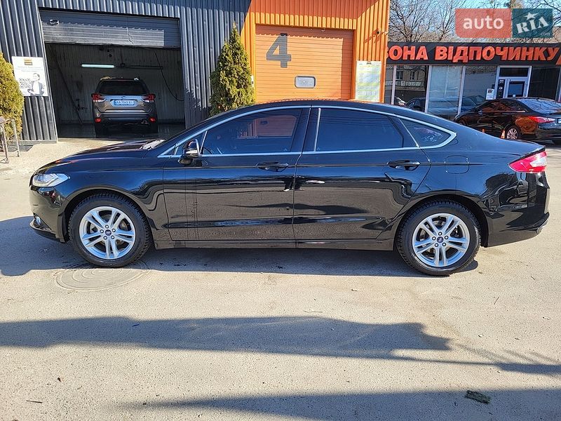 Фото Ford Mondeo з оголошення AUTO.RIA