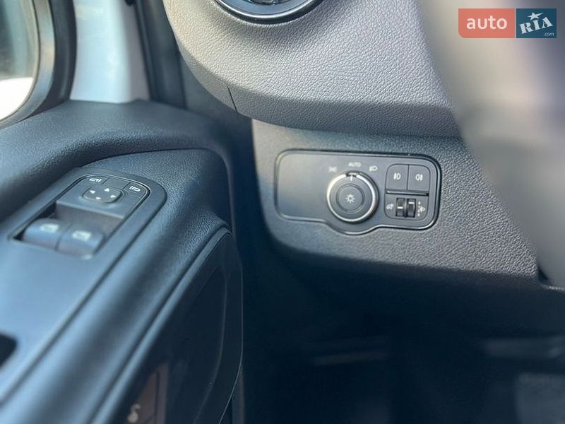 Фото Mercedes-Benz Sprinter з оголошення AUTO.RIA
