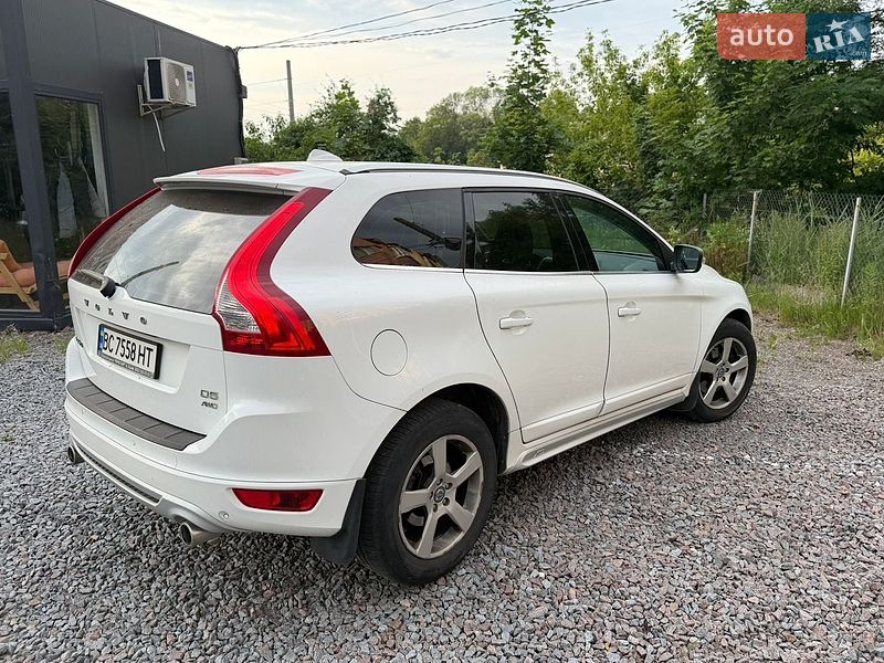 Фото Volvo XC60 з оголошення AUTO.RIA