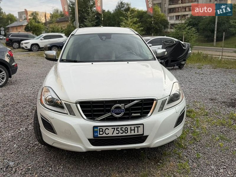 Фото Volvo XC60 з оголошення AUTO.RIA