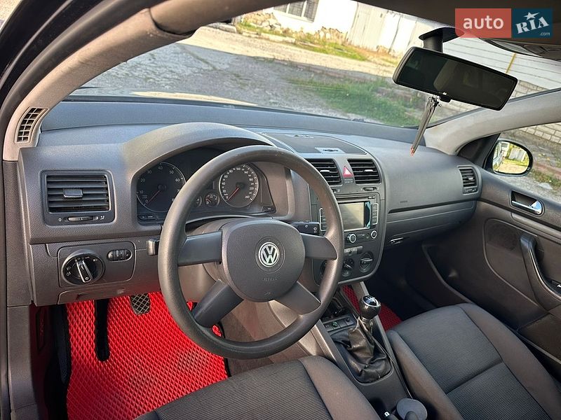 Фото Volkswagen Golf з оголошення AUTO.RIA
