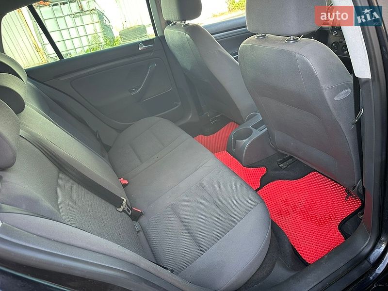 Фото Volkswagen Golf з оголошення AUTO.RIA