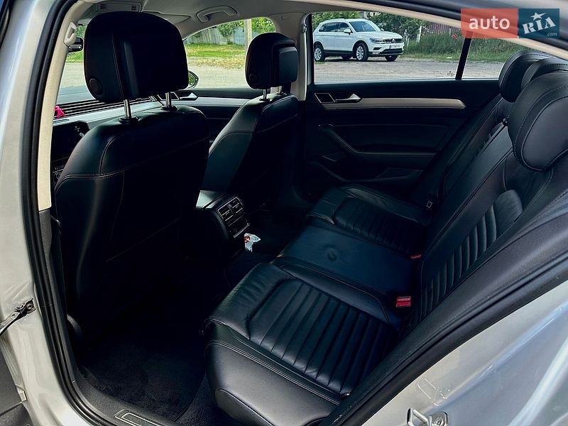 Фото Volkswagen Passat з оголошення AUTO.RIA