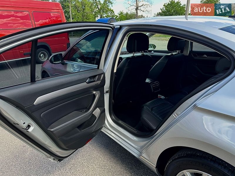Фото Volkswagen Passat з оголошення AUTO.RIA
