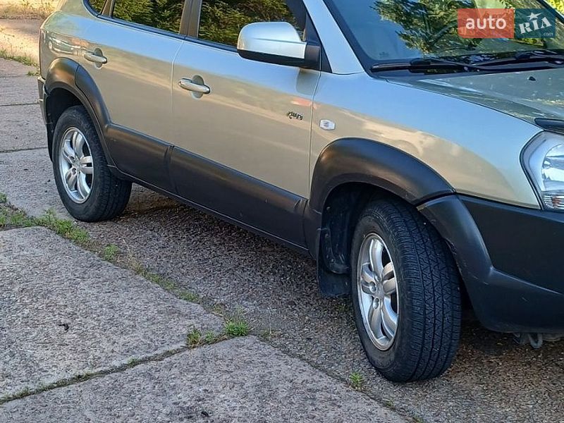 Фото Hyundai Tucson з оголошення AUTO.RIA
