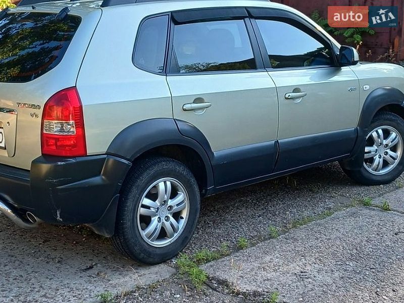 Фото Hyundai Tucson з оголошення AUTO.RIA