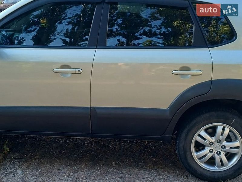 Фото Hyundai Tucson з оголошення AUTO.RIA