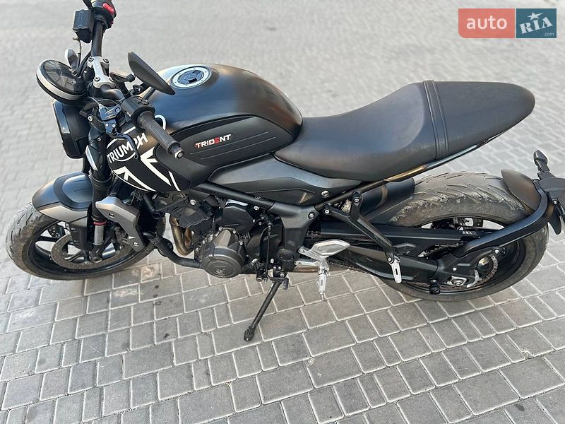 Фото Triumph Trident з оголошення AUTO.RIA