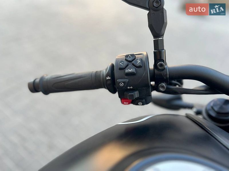 Фото Triumph Trident з оголошення AUTO.RIA