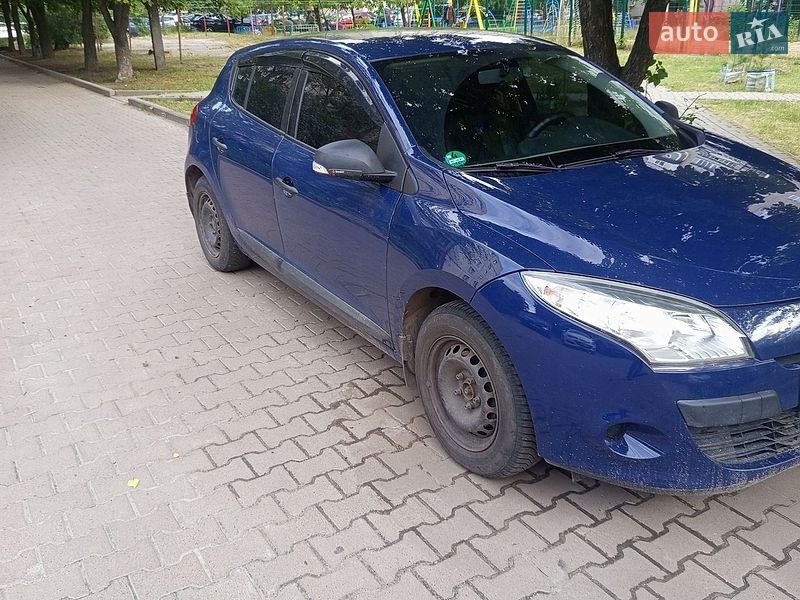 Фото Renault 3 з оголошення AUTO.RIA