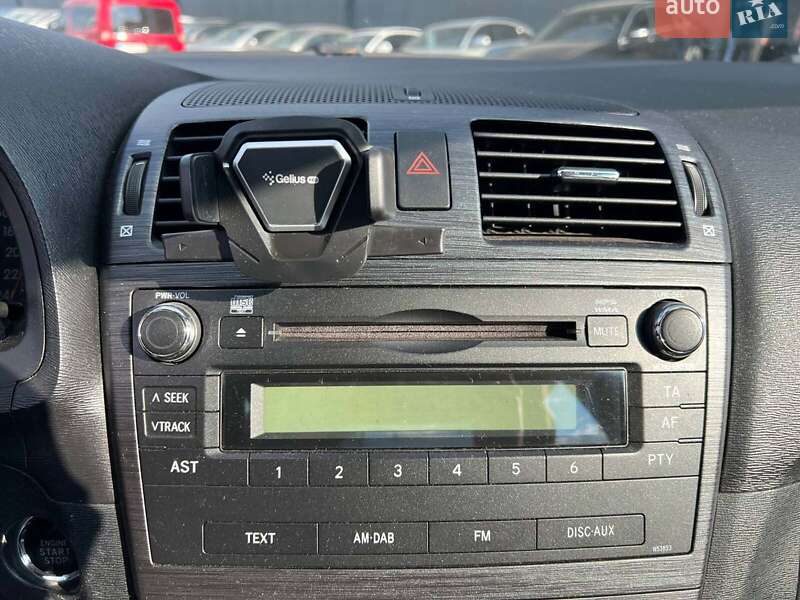 Фото Toyota Avensis з оголошення AUTO.RIA