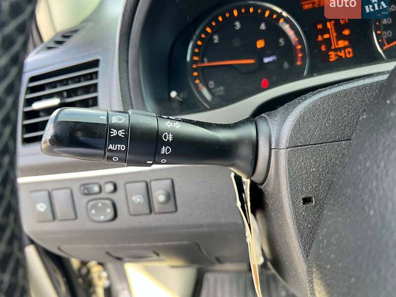 Фото Toyota Avensis з оголошення AUTO.RIA