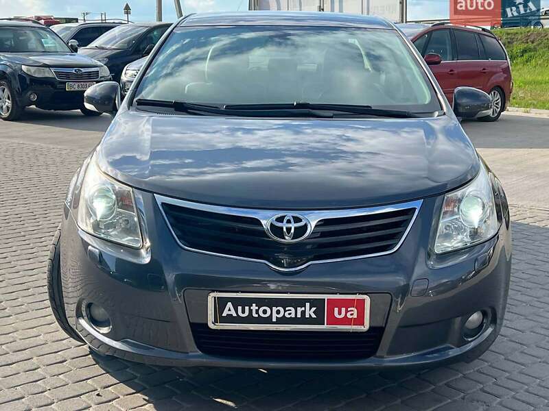 Фото Toyota Avensis з оголошення AUTO.RIA