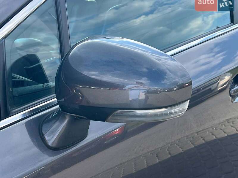 Фото Toyota Avensis з оголошення AUTO.RIA