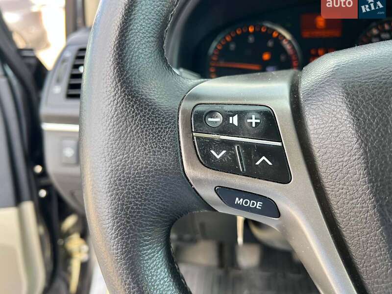 Фото Toyota Avensis з оголошення AUTO.RIA