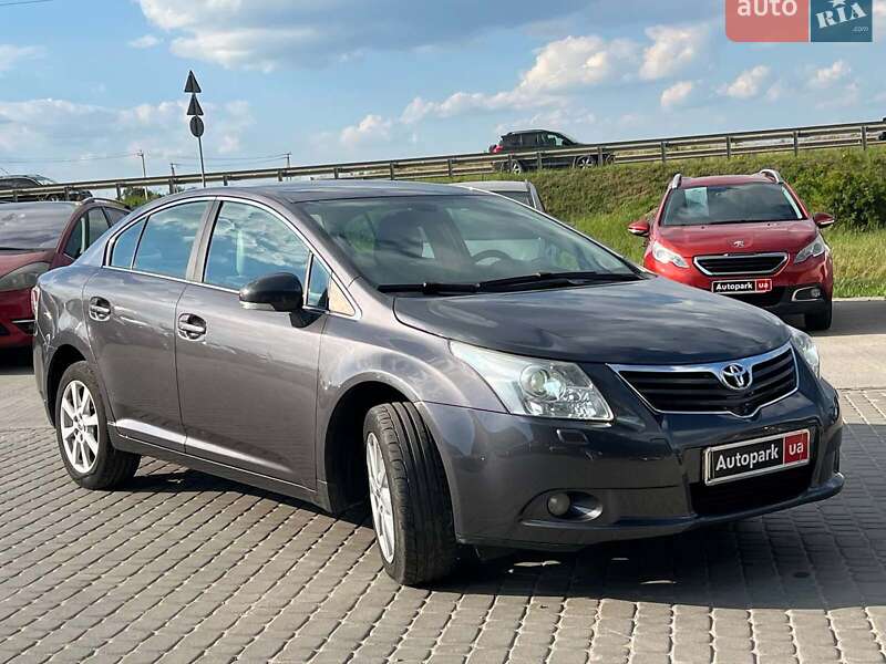 Фото Toyota Avensis з оголошення AUTO.RIA