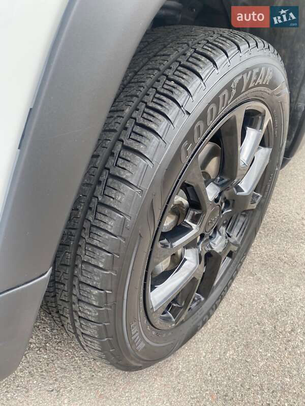 Фото Jeep Compass з оголошення AUTO.RIA