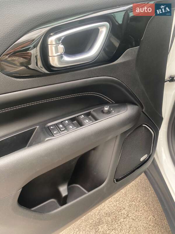Фото Jeep Compass з оголошення AUTO.RIA