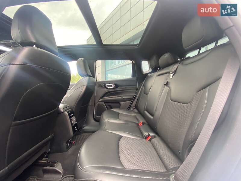 Фото Jeep Compass з оголошення AUTO.RIA